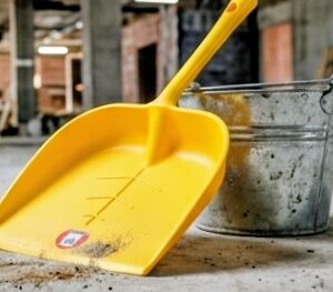 Heavy Duty Plastic Dustpan for Home