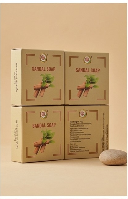 Natural Sandalwood Bath Soap & Glowing Skin