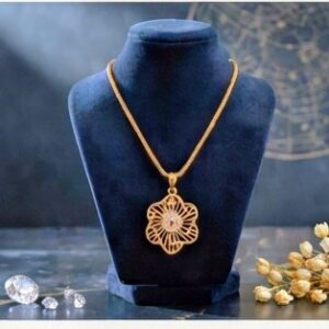 Elegant Gold Floral Pendant Necklace