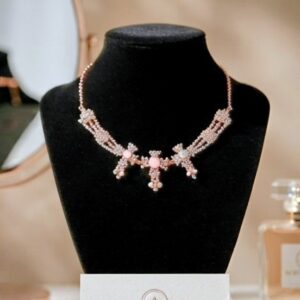 Elegant Rose Gold Crystal Statement Necklace