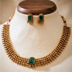Traditional Gold-Tone Green Stone Choker