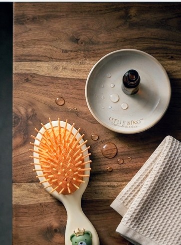 Little King Baby Hair Brush – Soft Detangling - Image 3